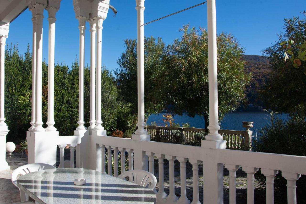 Residence Ville Lago Lugano Порто-Черезио Экстерьер фото